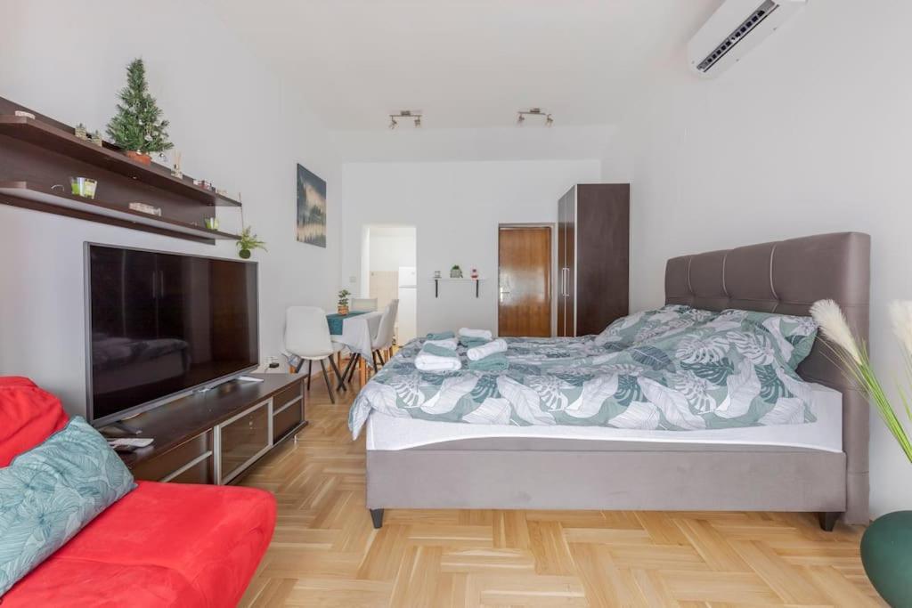 Warm House Full Of Green Ambient,Joy And Comfort زغرب المظهر الخارجي الصورة